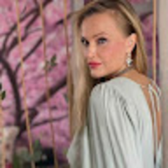 Meet your Posher, Alesya - Picture 1 of 1